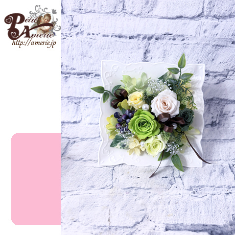 プリザーブドフラワー　スクエアアレンジ